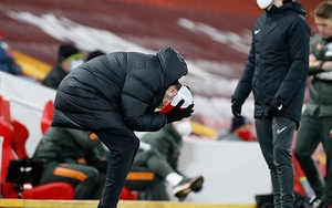 Klopp: 'Điều tồi tệ nhất là một đội đẳng cấp như MU lại phòng ngự triệt để'