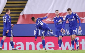 Cuộc đua vô địch Ngoại hạng Anh: Leicester nổi dậy và nỗi lo của MU vs Man City