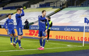 Leicester 2-0 Chelsea: 'Bầy cáo' chiếm ngôi đầu bảng của MU