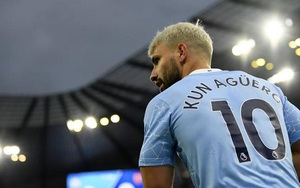 Aguero loay hoay với tương lai của mình tại Man City