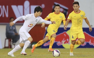 Công Phượng và cuộc đối đầu thú vị với Lee Nguyễn