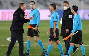 HLV Koeman: "Tôi không hiểu sinh ra VAR để làm cái gì'