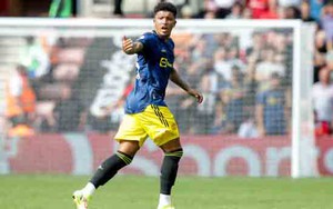 CĐV MU tức giận vì Solskjaer lại cho Sancho ngồi dự bị