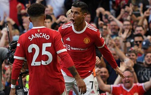 MU 4-1 Newcastle: Ronaldo lập cú đúp, MU vươn lên dẫn đầu Premier League