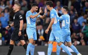 Cúp Liên đoàn Anh: Man City tạo mưa bàn thắng, Minamino lập cú đúp cho Liverpool