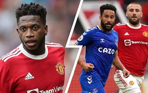 Ole Solskjaer mắc 4 sai lầm khiến MU hòa Everton