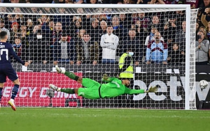 Foden đá hỏng luân lưu, Man City bị loại khỏi Cúp Liên đoàn Anh