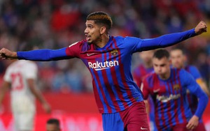 Sevilla 1-1 Barcelona: Chơi hơn người, Barca vẫn bị cầm chân