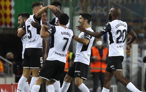 Soi kèo nhà cái Valencia vs Espanyol. Nhận định, dự đoán bóng đá La Liga (22h15, 31/12)