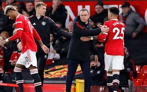 Cựu danh thủ MU muốn 'tống cổ' những cầu thủ gây rối trong phòng thay đồ