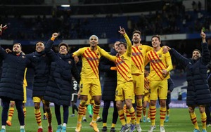 Barcelona và chiến thắng đi vào lịch sử