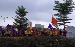 U23 Lào cám ơn CĐV Nam Định 'tiếp lửa' trước trận gặp U23 Singapore