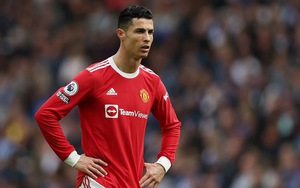 Ronaldo muốn rời MU: Vì mẹ, vì bạn gái, và vì... Messi