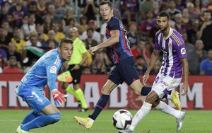 La Liga: Lewandowski và Benzema bùng nổ, Barca và Real đều chiến thắng