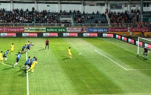 Công Phượng sút panenka hỏng ăn, CĐV phản ứng: 'Thấy đá là biết trước kết quả'