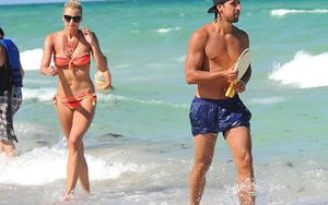 Lập hat-trick, Khedira lãng tử đã vượt qua cú sốc tình cảm