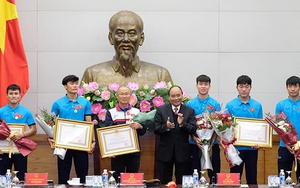 'Hãy có một tinh thần tiến công trong phát triển đất nước, bền bỉ và quyết liệt như U23 Việt Nam'