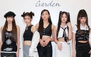 'Em gái' BTS NewJeans xuất hiện hớp hồn tại sự kiện Chanel