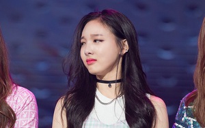 Sau kẻ rình rập dọa giết, Nayeon tiết tục bị 'khủng bố' từ một trang Facebook