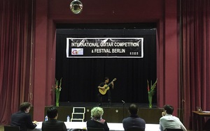 Thí sinh Đào Như Khánh đoạt giải đặc biệt trong Cuộc thi Guitar quốc tế Berlin