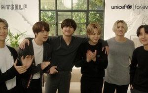 'Soi' vòng tay tình bạn của các nam thần BTS