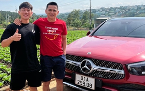 Bóng đá Việt Nam hôm nay: HLV Kiatisuk khen cầu thủ HAGL hiếu thảo