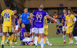 Bóng đá Việt Nam hôm nay: Trọng tài bắt trận Hà Nội vs HAGL sẽ bị xử phạt