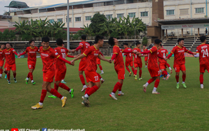 Bóng đá Việt Nam hôm nay: U23 Việt Nam hài lòng về chế độ ăn tại Campuchia