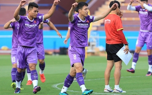 Bóng đá Việt Nam hôm nay: U23 Việt Nam 'luyện công' vào buổi trưa