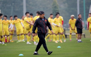Bóng đá Việt Nam hôm nay: HLV Park Hang Seo không trực tiếp chỉ đạo tuyểnViệt Nam đấu U22