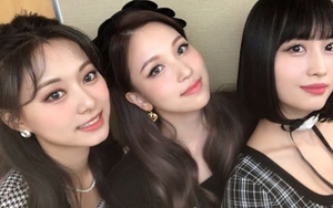 'Thầy' Nhật Bản phán tính cách chính xác đến mức các cô nàng Twice sốc