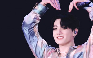 K-Netizen rần rần bình luận về 'thói' chiều fan của Jungkook BTS
