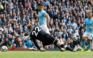 Arsenal 3-0 Bournemouth, Leicester 1-2 Chelsea, Everton 0-3 Tottenham: Thành London vui như ngày hội