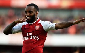 Alexandre Lacazette ghi bàn liên tục, Arsenal lại bắt đầu mơ mộng