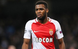 CẬP NHẬT tối 26/11: Mourinho thú nhận gặp vấn đề với Pogba. Klopp: '3 người mới kèm nổi Hazard'