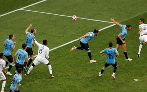 ĐIỂM NHẤN Pháp 2-0 Uruguay: Vũ khí bất ngờ và sự cô độc của Suarez