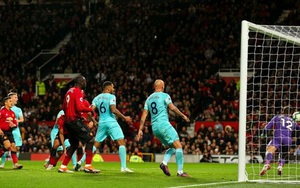 ĐIỂM NHẤN M.U 3-2 Newcastle: Mourinho chỉ tạm thời tại vị. Lời cảnh cáo từ phe Pogba