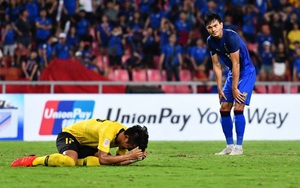 Thái Lan bị loại sốc không phải vì Adisak Kraisorn sút hỏng 11m