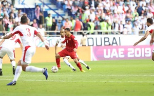 CHIẾN THUẬT: Vì sao Việt Nam đã 'lột xác' trong hiệp 2 trước Jordan?