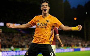 CHUYỂN NHƯỢNG 8/6: MU mua sát thủ Mexico. Real tranh Lautaro Martinez với Barca