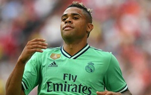 NÓNG: Sao Real Madrid nhiễm Covid-19 trước đại chiến với Man City