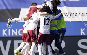 Leicester 1-3 Arsenal: Leicester thua ngược, MU giữ chắc vị trí số 2