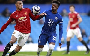 Cựu trọng tài nổi tiếng khó hiểu khi MU không được hưởng 11m