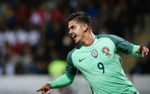 Tin bóng đá MU 18/4: Mua tiền đạo đồng hương Ronaldo, theo đuổi trung vệ Leicester
