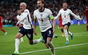 Anh vào chung kết EURO nhờ quả 11m gây tranh cãi, CĐV và giới chuyên môn nói gì?