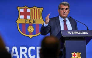 Laporta: 'Barca nợ 1,15 tỷ bảng, cầu thủ sẽ phải giảm lương tiếp'