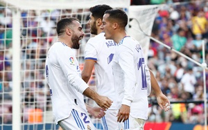 ĐIÊM NHẤN Barcelona 1-2 Real Madrid: Khi Koeman dính đòn của Ancelotti