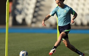 Tiền vệ ngôi sao tuyển Úc quyết hạ Việt Nam