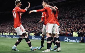 MU 3-2 Tottenham: Đôi vai Ronaldo và hy vọng Top 4