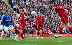 Liverpool 2-0 Everton: Thắng derby Merseyside, Liverpool lại áp sát Man City